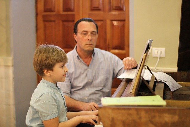 Practical Reasons to Hire a Piano Instructor