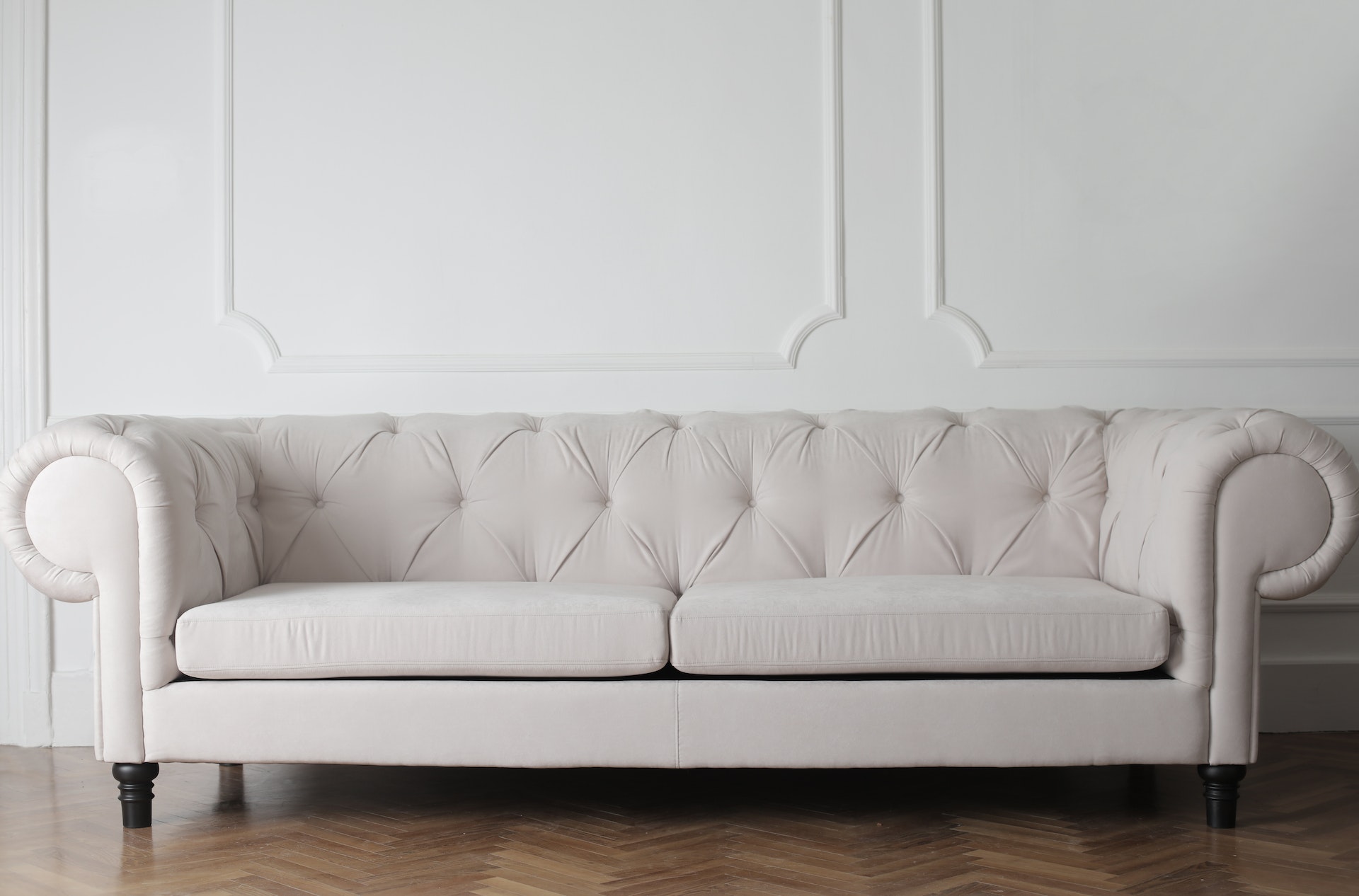 Upholstery Cleaning Mistakes You’d Regret to Make